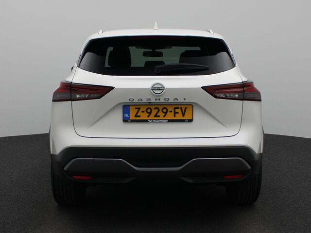 Nissan QASHQAI 1.3 MHEV Xtronic Tekna | Carplay | 360 camera | Parkeersensoren rondom | LED | Navi | Head-up display