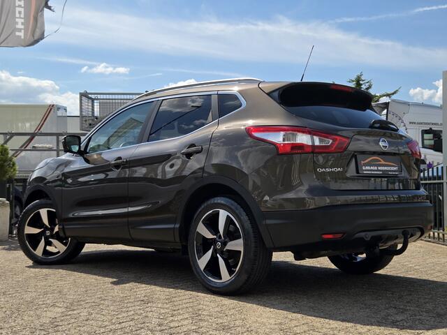 Nissan QASHQAI 1.2 N-Connecta PANORAMADAK|NAVIGATIE|XENON|360' CAMERA|GETINT GLAS|TREKHAAK|DEALER ONDERHOUDEN|1e EIGENAAR Maandag tot Vrijdag geopend van 09.00 tot 20.00 uur en Zaterdag van 09.00 tot 18.00 uur