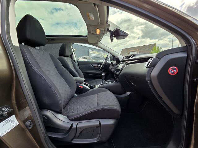 Nissan QASHQAI 1.2 N-Connecta PANORAMADAK|NAVIGATIE|XENON|360' CAMERA|GETINT GLAS|TREKHAAK|DEALER ONDERHOUDEN|1e EIGENAAR Maandag tot Vrijdag geopend van 09.00 tot 20.00 uur en Zaterdag van 09.00 tot 18.00 uur