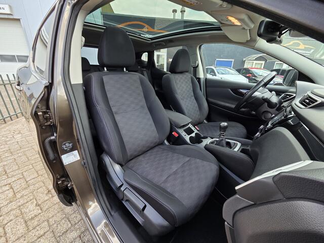 Nissan QASHQAI 1.2 N-Connecta PANORAMADAK|NAVIGATIE|XENON|360' CAMERA|GETINT GLAS|TREKHAAK|DEALER ONDERHOUDEN|1e EIGENAAR Maandag tot Vrijdag geopend van 09.00 tot 20.00 uur en Zaterdag van 09.00 tot 18.00 uur