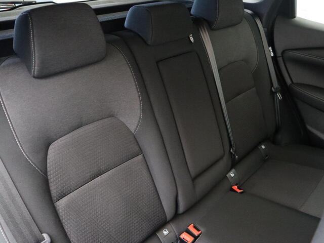 Nissan QASHQAI 158pk MHEV Xtronic N-Connecta | 1800kg Trekgewicht | Apple Carplay & Android Auto | Climate control |