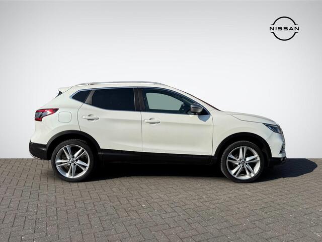 Nissan QASHQAI 1.3 DIG-T N-Motion | Trekhaak | Panoramadak | Apple Carplay/Android Auto | LED Koplampen | 19'' Velgen | 360° Camera | Keyless Entry | Rijklaarprijs!