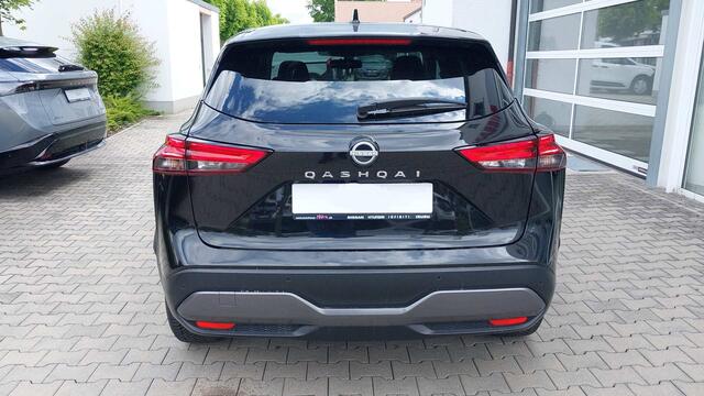 Nissan QASHQAI 1.3 MHEV Xtronic N-Connecta