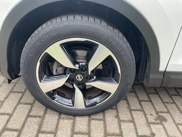 Nissan QASHQAI 1.2 N-Connecta 360 Graden camera, Panorama, Winterpakket, DAB
