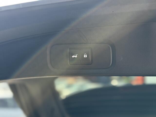 Nissan QASHQAI 1.3 MHEV Xtronic N-Connecta 1/2 leder