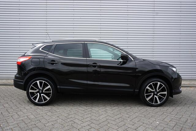 Nissan QASHQAI 1.2 Tekna Climate / Navi / Camera / Pano. / Cruise / Trekhaak / NAP