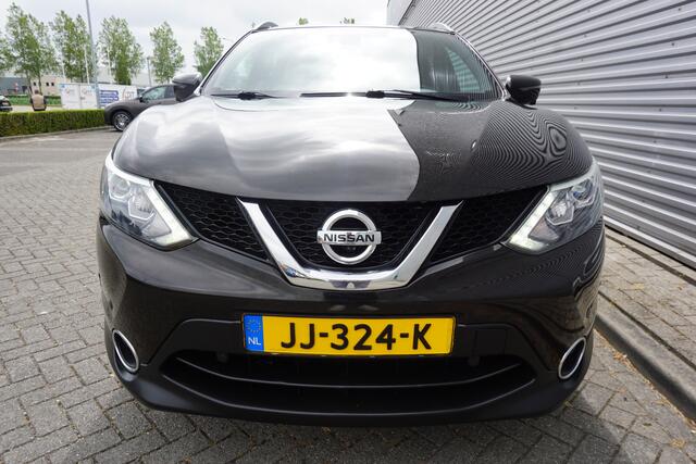 Nissan QASHQAI 1.2 Tekna Climate / Navi / Camera / Pano. / Cruise / Trekhaak / NAP