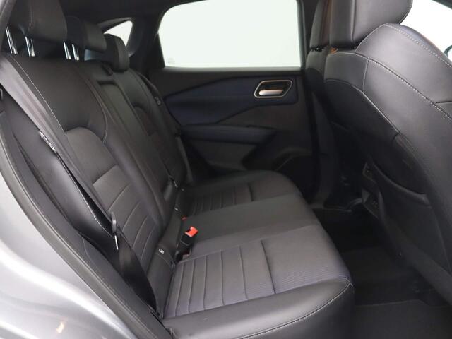 Nissan QASHQAI 158pk MHEV Xtronic Tekna | Head Up Display | Rondom Camera's | Elektrisch Verstelbare Bestuurdersstoel | Elektrische Achterklep |