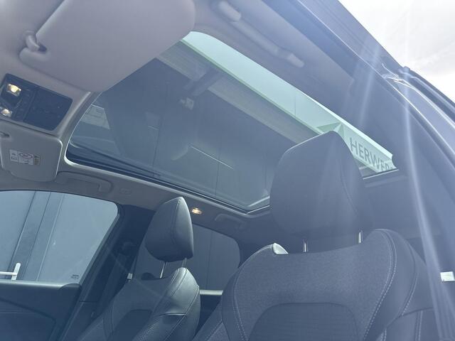 Nissan QASHQAI 1.5 e-Power N-Connecta / 360 Graden Camera / Panoramadak / Stuurverwarming / Stoelverwarming/ Voorruitverwarming/ Apple Carplay/ Adaptieve Cruise Control