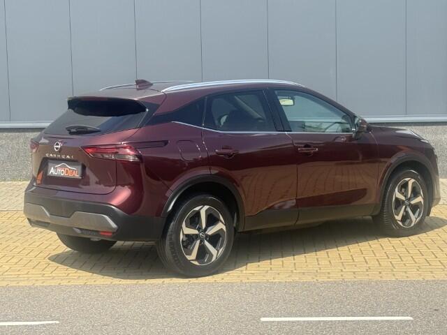 Nissan QASHQAI 1.3 MHEV N-Connecta Pano dak