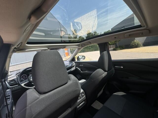 Nissan QASHQAI 1.3 MHEV N-Connecta Pano dak