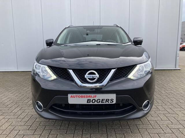 Nissan QASHQAI 1.6 DIG-T N-Connecta + Design Pack, 1.500 kg trekgewicht, Panoramadak, PDC v+a, 360 Camera, Afneembare trekhaak