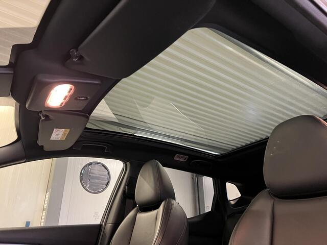 Nissan QASHQAI 1.3 DIG-T Tekna + | Panoramadak | 360º Camera | Trekhaak |