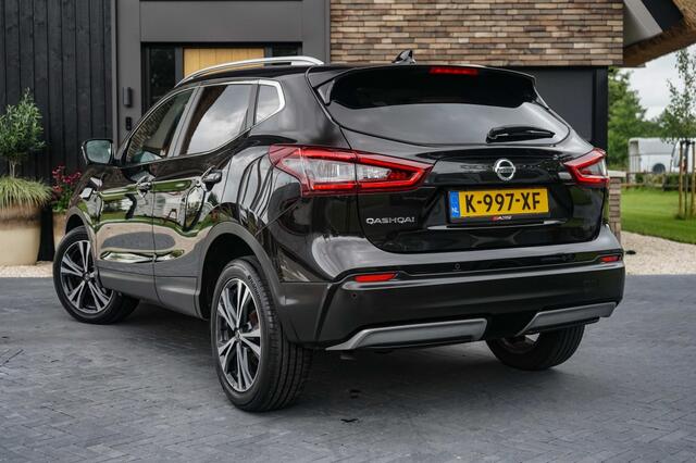 Nissan QASHQAI 1.3 DIG-T 160PK N-Connecta Automaat/Pano/360