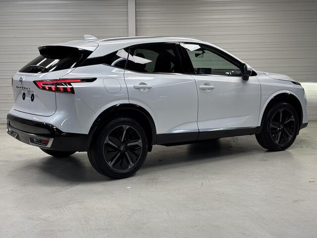 Nissan QASHQAI 1.3 MHEV Xtronic Tekna / Voorstoelen, voorruit + stuurwiel verwarmd / 1800 kg trekgewicht / Panorama dak / Metaalkleur parelmoer / Automatische airco / Rondomzichtcamera / Parkeersensoren voor + achter / Navigatiesysteem / Lichtmetalen velgen 19" / Ledere