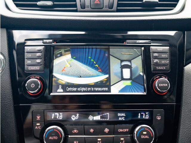 Nissan QASHQAI 1.2 N-Connecta | 360 Camera | Trekhaak | Panodak | Prijs Rijklaar!!