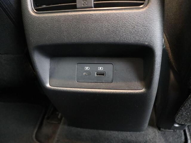 Nissan QASHQAI 1.3 MHEV Xtronic N-Connecta | Heads up display | Stoel & Stuurverwarming | Adaptieve Cruise Control | 1800 KG Trekgewicht |