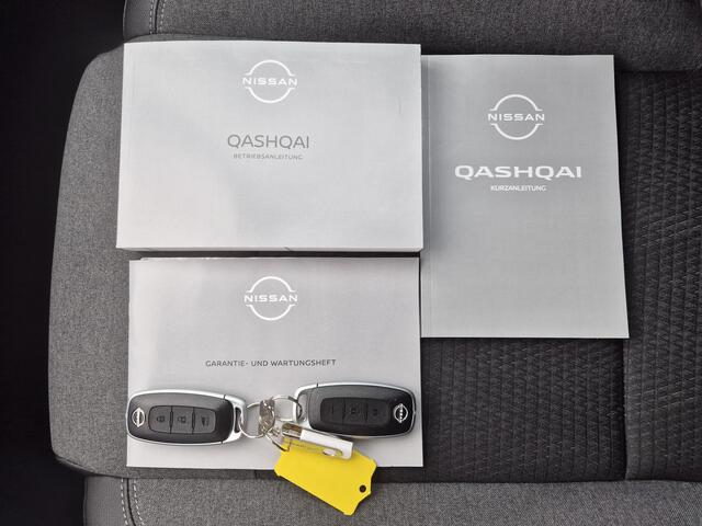 Nissan QASHQAI 1.3 MHEV Xtronic N-Connecta Automaat / HUD / Nieuw Model / Facelift / Design Pack / Cold Pack / Allseason banden / Trekgewicht 1800 kg / Stuur-, Stoel en Voorruitverwarming / Elektrische achterklep /Rondomzicht camera / Adaptief CC /