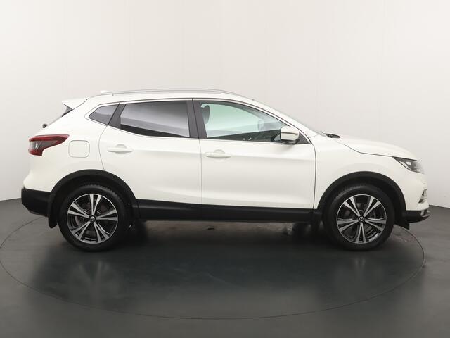 Nissan QASHQAI 1.3 DIG-T N-Connecta Trekhaak I Pano I All seasonbanden I Camera's I Facelift model