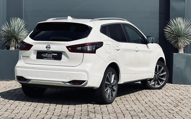 Nissan QASHQAI 1.3 DIG-T Tekna +