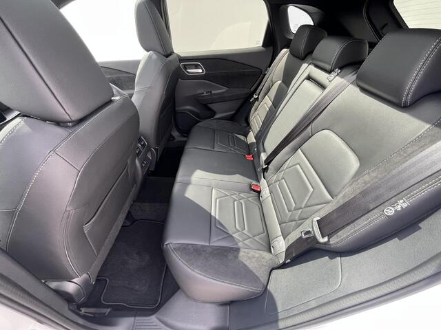 Nissan QASHQAI 1.3 MHEV Xtronic N-Design Automaat / ¤4.000,- Nissan Voorraadvoordeel / NIEUW uit voorraad leverbaar! / Panoramadak / Googlemaps Navigatie / 360° Camera / Stuur- en Stoelverwarming voor / Voorruit Verwarming / Adaptieve Cruise Control / Climate Control /