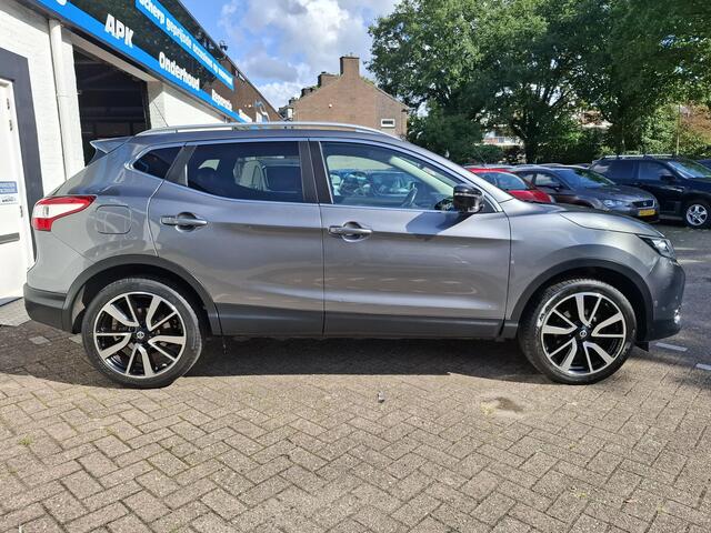 Nissan QASHQAI 1.2 Tekna /Leder/Panorama raam/Nieuwe apk bij aflevering/Dealer onderhouden/Keyless entry/Trekhaak