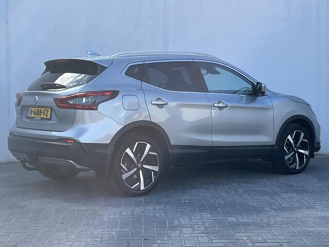 Nissan QASHQAI 1.3 DIG-T Tekna + Automaat / Trekhaak (Trekgewicht 1.500kg) / Panoramadak / Cruise- en Climate Control / Apple Carplay & Android Auto / Keyless Entry & Start / Navigatie full map / Voorruit- en Stoelverwarming / Elektrisch Verstelbare Voorstoelen met gehe