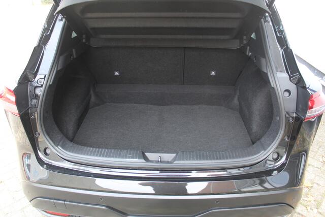 Nissan QASHQAI 1.3 MHEV Business Access Rondom camera | Dodenhoeksensor | Stoel/Stuur verwarmd | Navi