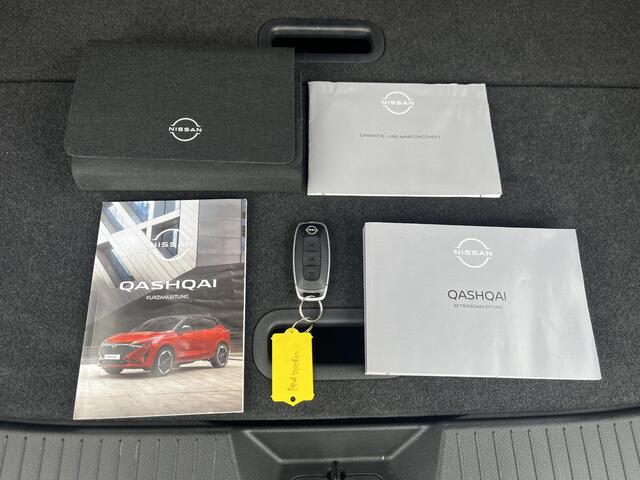 Nissan QASHQAI 1.3 MHEV Xtronic N-Connecta 158 pk / Nieuw Model / Facelift / Cold Pack / Trekgewicht 1800 Kg / Apple Carplay Android Auto / Lichtmetalen wielen 18" / Draadloze telefoon lader / Adaptief cruise control / Rondomzicht camera /