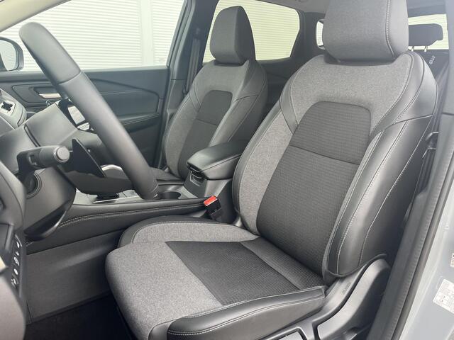 Nissan QASHQAI 1.3 MHEV Xtronic N-Connecta 158 pk / Nieuw Model / Facelift / Cold Pack / Trekgewicht 1800 Kg / Apple Carplay Android Auto / Lichtmetalen wielen 18" / Draadloze telefoon lader / Adaptief cruise control / Rondomzicht camera /