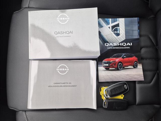 Nissan QASHQAI 1.3 MHEV Xtronic Tekna Black Edition Automaat / Nieuw Model / facelift / Cold pack / HUD / Elektrische achterklep / Stuur-,Stoel en Voorruitverwarming / Rondomzicht camera / Trekgewicht 1800 kg /