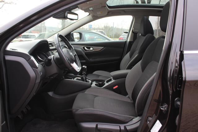 Nissan QASHQAI 1.3 DIG-T N-Connecta / Panoramadak / 360Camera / Navigatie / 17'' / Keyless / DAB / Cruise Control