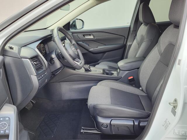 Nissan QASHQAI 1.3 MHEV Xtronic N-Connecta / HUD / Nieuw Model / Facelift / Design Pack / Cold Pack / Allseason banden / Trekgewicht 1800 kg / Stuur-, Stoel en Voorruitverwarming / Elektrische achterklep /Rondomzicht camera / Adaptief CC /