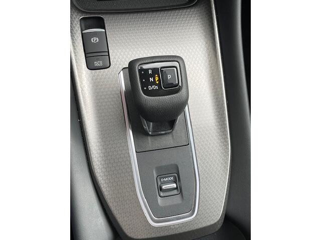 Nissan QASHQAI 1.3 MHEV N-Connecta Automaat Navigatie, Pro-Pilot, 360 Camera, Head Up Display, Stoel/Stuurverwarming, Climate Control