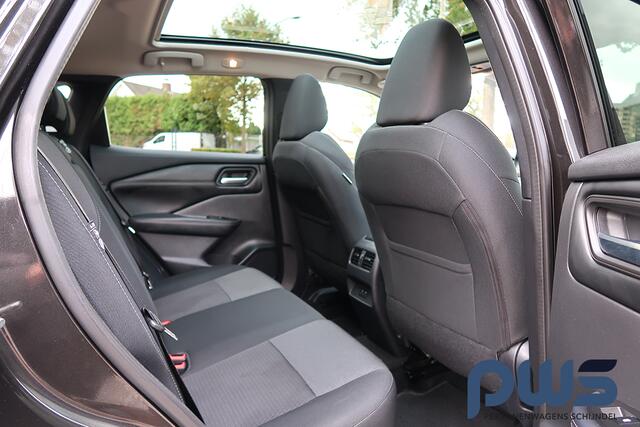 Nissan QASHQAI 1.3 MHEV Xtronic N-Connecta PanoDak / Navi / Carplay / 360-camera / PDC / Trekhaak / Led / NL auto