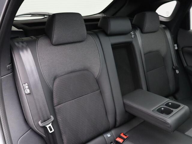 Nissan QASHQAI 158pk MHEV Xtronic N-Connecta | Headup display | 18" Velgen | Stoel, Stuur en Voorruitverwarming | Adaptieve Cruise Control | Elektrische Achterklep |