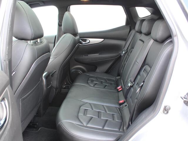 Nissan QASHQAI 1.3 DIG-T 140 Tekna + / Panoramadak / Bose / Lederen Bekleding / Navigatie + Apple Carplay/Android Auto / Stoelverwarming Voor /