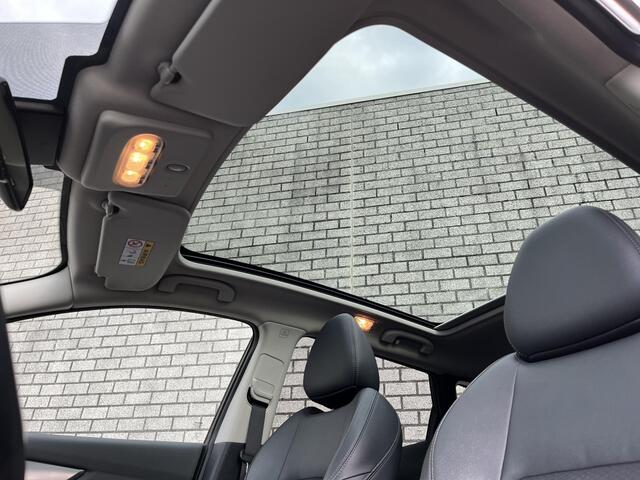Nissan QASHQAI 1.3 DIG-T Tekna | Stoelverwarming | Panoramadak | Trekhaak | Navigatie | 360° Camera |