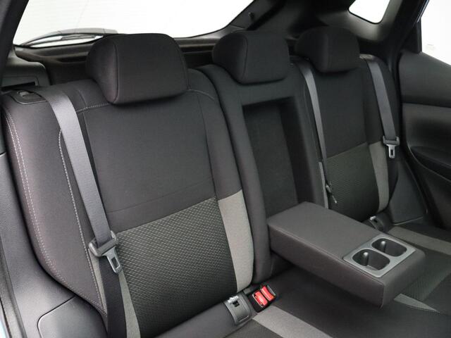 Nissan QASHQAI 1.3 DIG-T Business Edition | Panoramadak | 360 graden Camera | Slechts 40054km | Stoelverwarming |