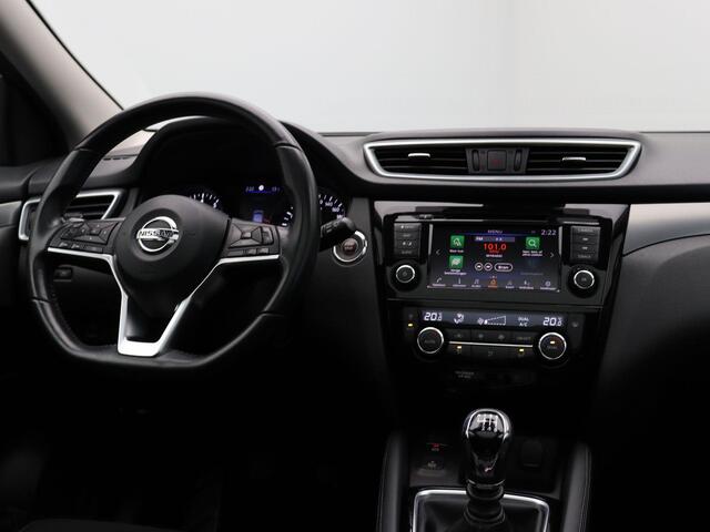 Nissan QASHQAI 158pk DIG-T N-Connecta | Panoramadak | Rondomzicht Camera | Trekhaak | Apple Carplay & Android Auto |
