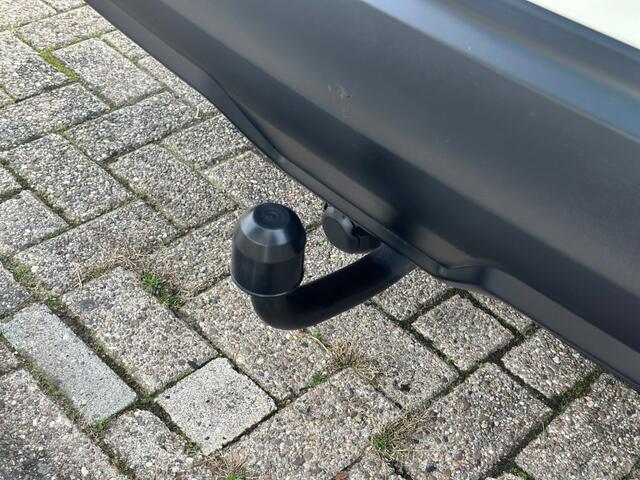 Nissan QASHQAI 1.3 DIG-T DCT Automaat Business Edition '' Camera - Trekhaak - Allseasonbanden ''