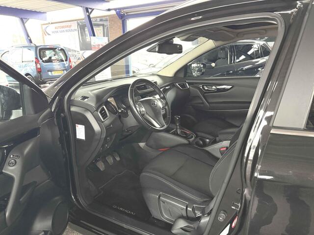 Nissan QASHQAI 1.2 N-Connecta Trekhaak | Achteruitrijcamera | Clima | Panoramadak | NAP.
