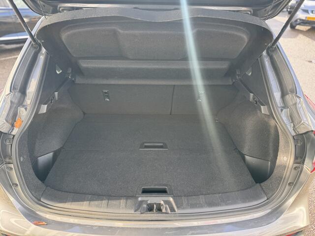 Nissan QASHQAI 1.3 DIG-T N-Connecta Design Automaat Pano Halfleder Trekhaak