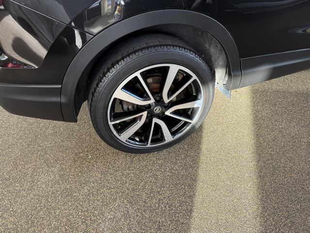 Nissan QASHQAI 1.2 Tekna NAVIGATIE CAMERA LEDEREN BEKLEDING PANORAMADAK PARK.SENSOREN V+A LICHTM.VELGEN