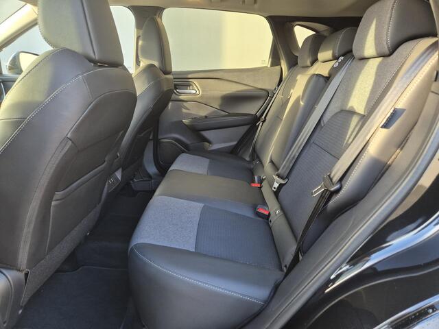 Nissan QASHQAI 1.3 MHEV Xtronic N-Connecta / Facelift / Fabrieksgarantie tot 07-2028 / Dealer onderhouden / Trekhaak afneembaar / / Trekgewicht 1800 kg / Cold Pack / Rondomzicht camera / Adaptief CC / Keyless Entry/Start /