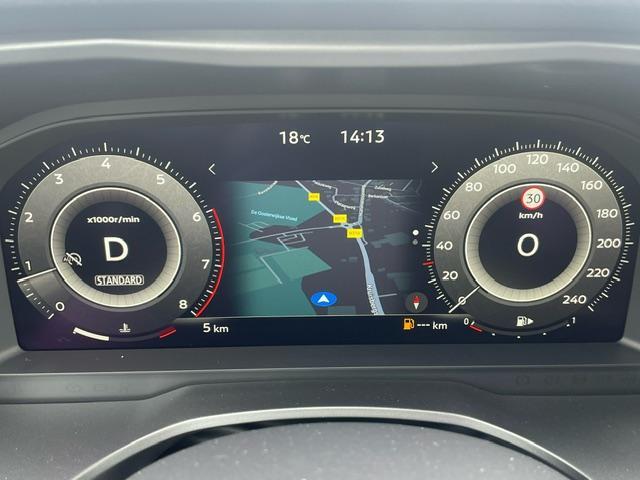 Nissan QASHQAI 1.3 MHEV N-Connecta / ¤4500,- Nissan Voorraad Voordeel / NIEUW Uit Voorraad Leverbaar! / Panoramadak / Google Maps Navigatie / Stuur- & Stoelverwarming / 360° Camera / Stuur- en Stoelverwarming voor / Voorruit Verwarming / Adaptieve Cruise Control / Clima