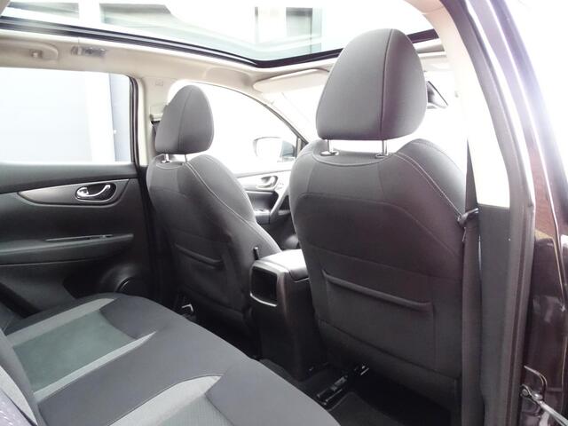 Nissan QASHQAI 1.3 DIG-T N-Connecta AUTOMAAT | PANORAMA DAK | FULL LED PAKKET | WINTER PAKKET | STOELVERWARMING | NAVIAGTIE | ACHTERUIT RIJ CAMERA | AFNEEMBARE TREKHAAK | AIRCO/ECC |