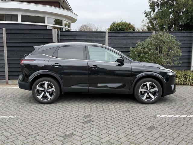 Nissan QASHQAI N-Connecta 1.3 MHEV 158PK Xtronic Automaat Navigatie, Rondomzichtcamera, Keyless, Trekhaak, Panoramadak, Elektrische Kofferklep