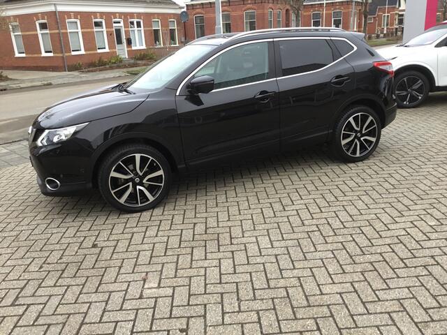 Nissan QASHQAI 1.2DIG-T Tekna+Panodak