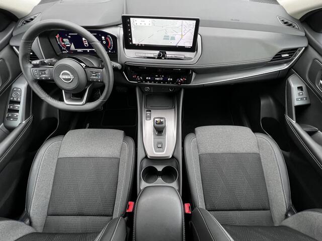 Nissan QASHQAI 1.3 MHEV Xtronic N-Connecta / Fabrieksgarantie tot 04-2028 / Nieuw Model / Facelift / Cold Pack / HUD / Trekgewicht 1800 kg / Stuur-, Stoel en Voorruit verwarming / Elektrische achterklep / Rondomzicht camera / Adaptief CC / Apple Carplay Android Auto /